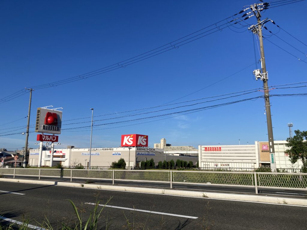 ボーリング場